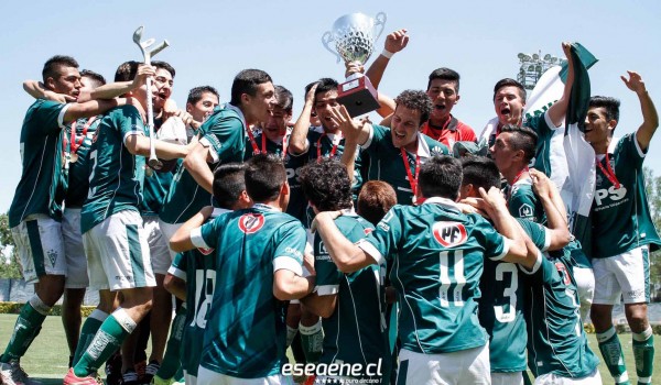 Sub 17 se coronó campeona invicta del Torneo de Clausura  Fútbol Joven 2015