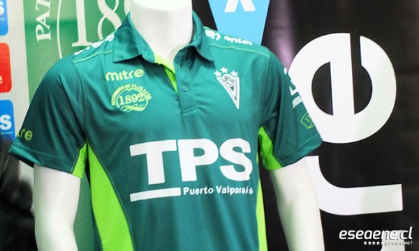 Mojando la camiseta: análisis de la casaquilla de Santiago Wanderers 2014