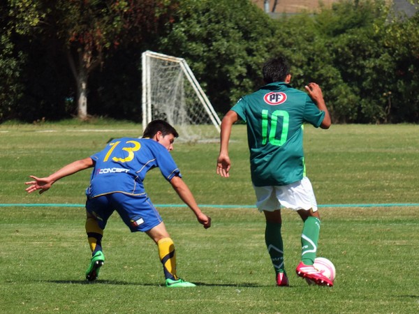 Fútbol Joven caturro no supo de derrotas ante Everton