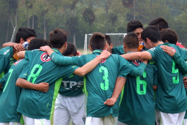 Sub-15 sigue en racha en la recta final del Apertura del Fútbol Joven