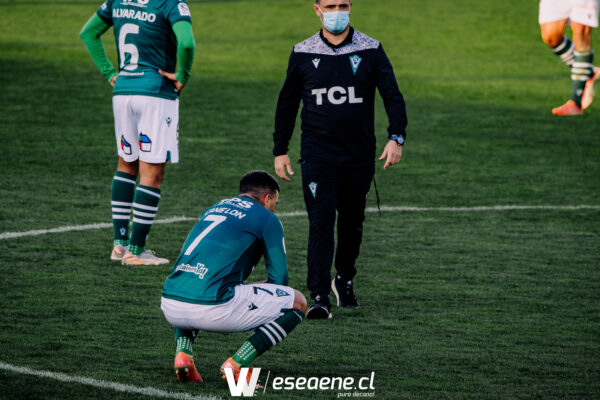 Santiago Wanderers cae frente a Colo-Colo y continua con su debacle futbolística