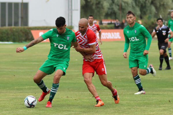 Santiago Wanderers derrota a Calera en el primer amistoso de 2022