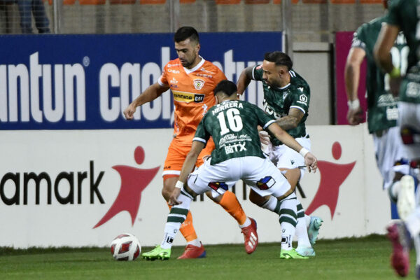 Santiago Wanderers sin argumentos cae en Calama frente Cobreloa