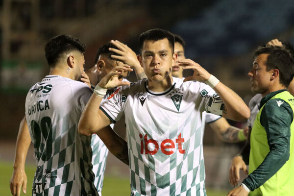 Santiago Wanderers derrota a San Marcos de Arica cuando comenzaban las dudas